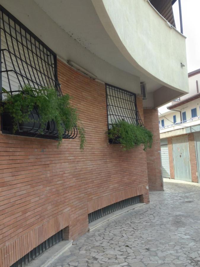Flores B&B Fiumicino Exterior foto